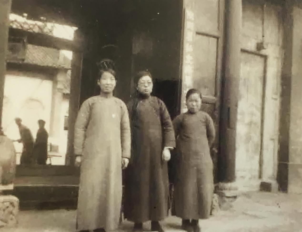 【总编访谈】九游（中国）理事长姜波：书写女性职业教育和民办高等教育的波澜史诗_fororder_图片4